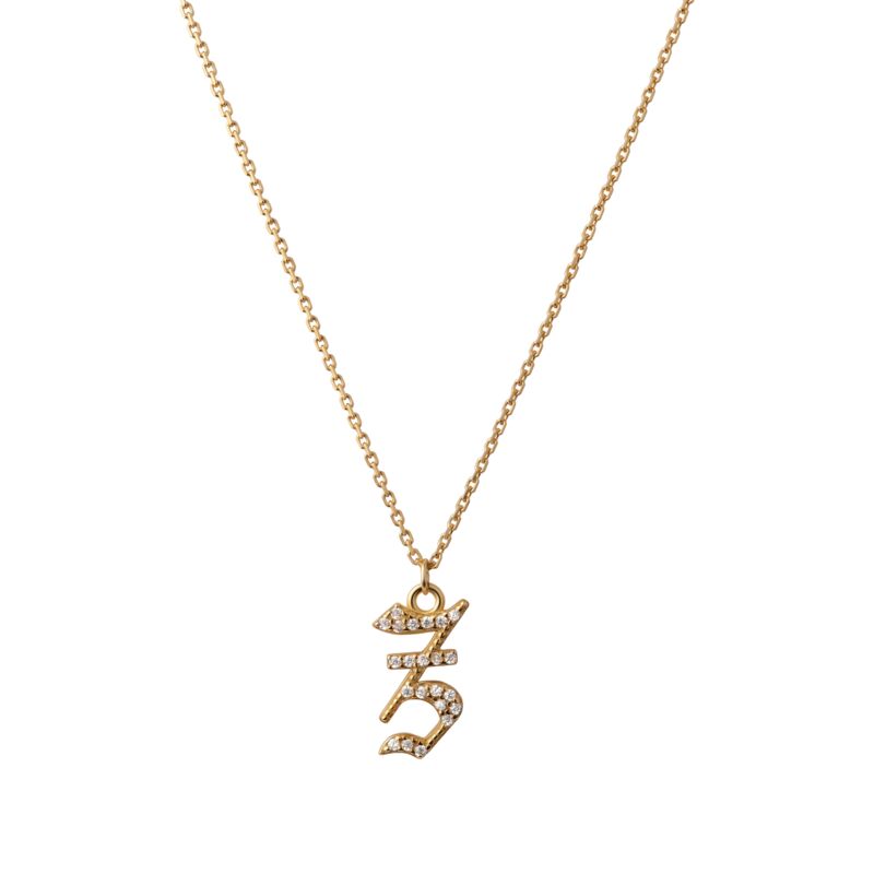 INITIAL – Collar con letra gótica