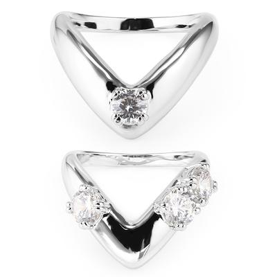 LEXI – Prong Set V-Shaped Ring Duo