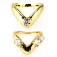 LEXI – Prong Set V-Shaped Ring Duo